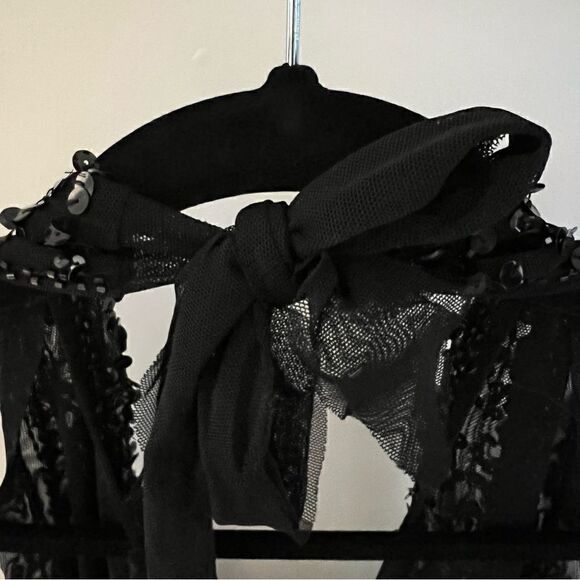 NWT Marciano by Guess black sequinned v neck tie back halter top sz L - Picture 11 of 16